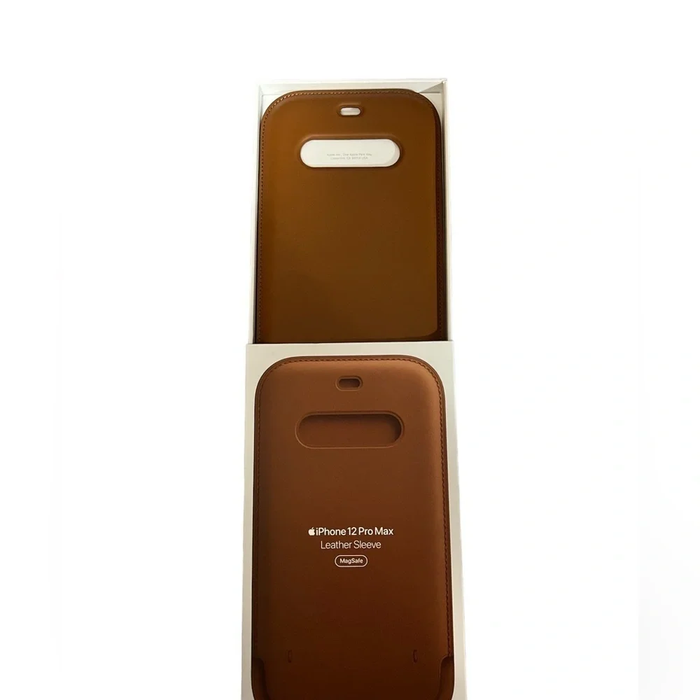iPhone 12 Pro Max Leather Sleeve with MagSafe